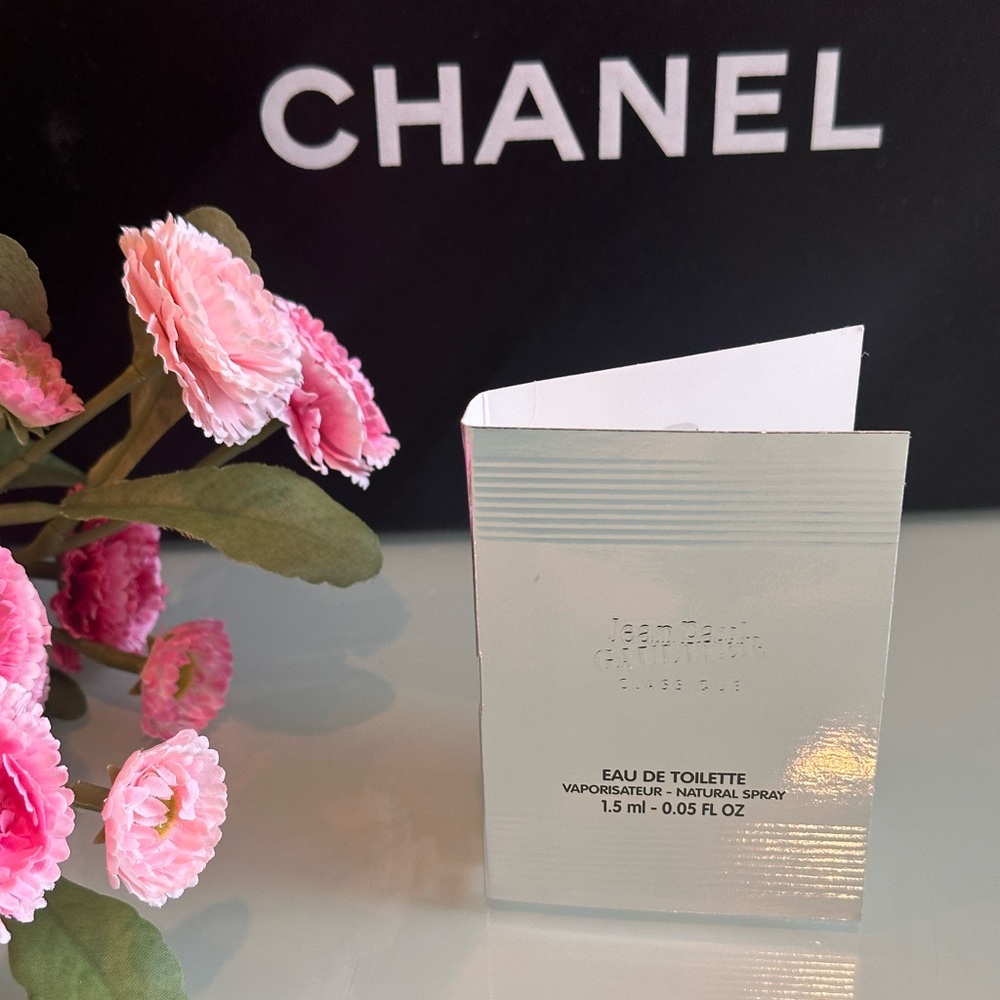 ✨5 for 30✨ Jean Paul Gaultier Classique Eau de Toilette